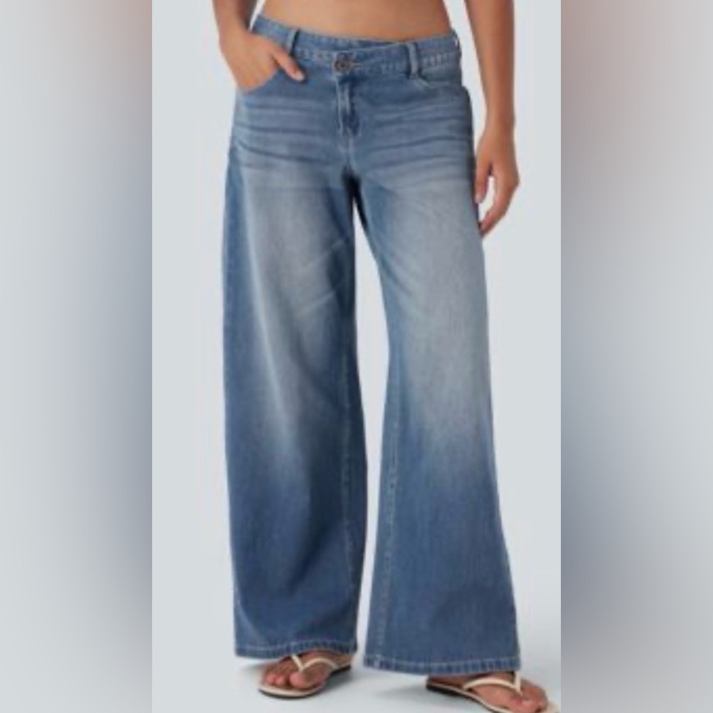 Halara Flex Asymmetric Low Rise Wide Leg Casual Jeans. Med. Petite.
